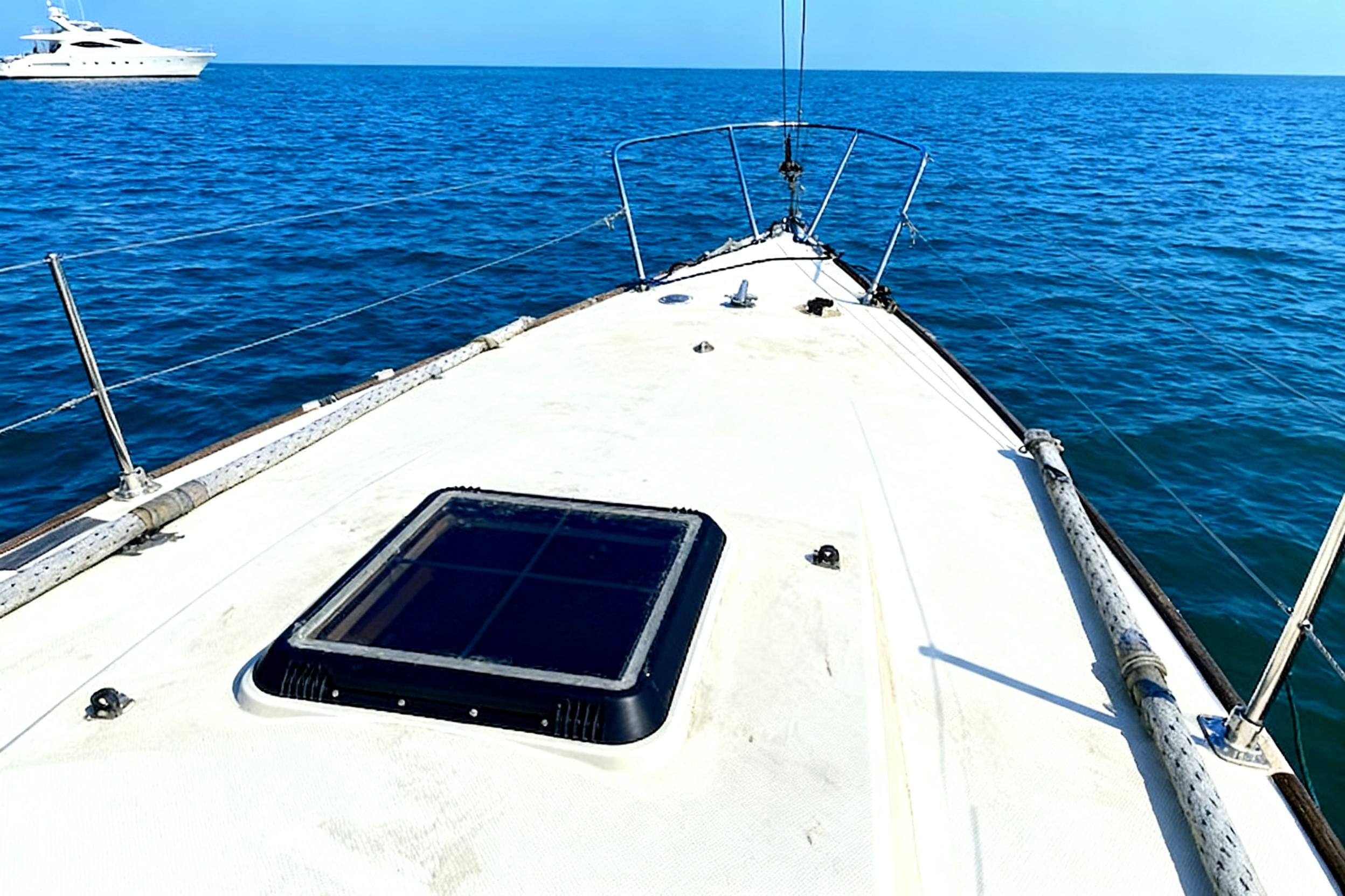 1981 J Boats J30