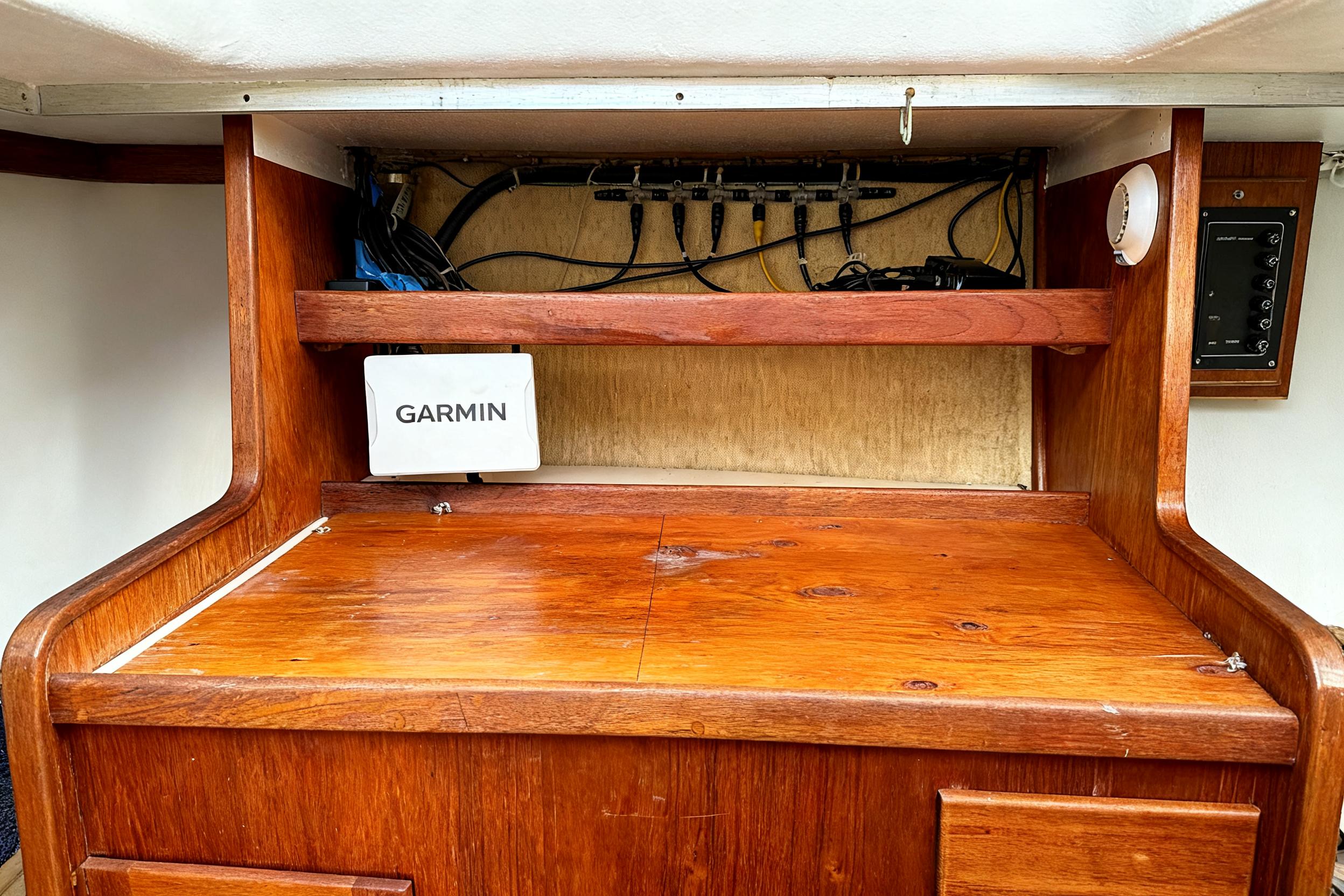 1983 Sailboat Racing Sloop