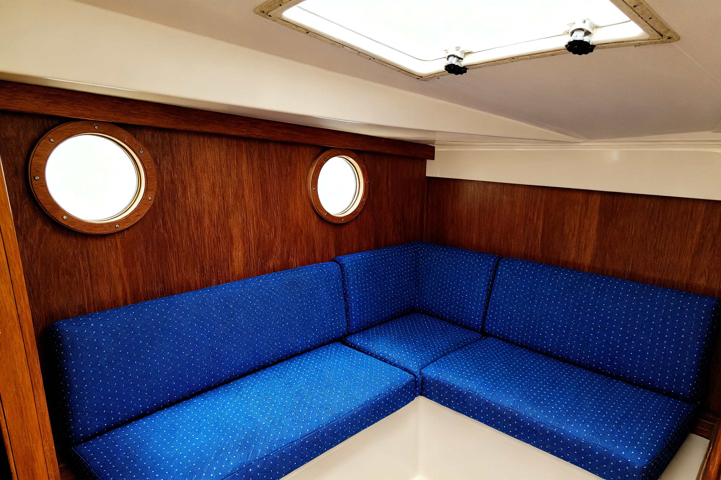 1984 Hunter 34
