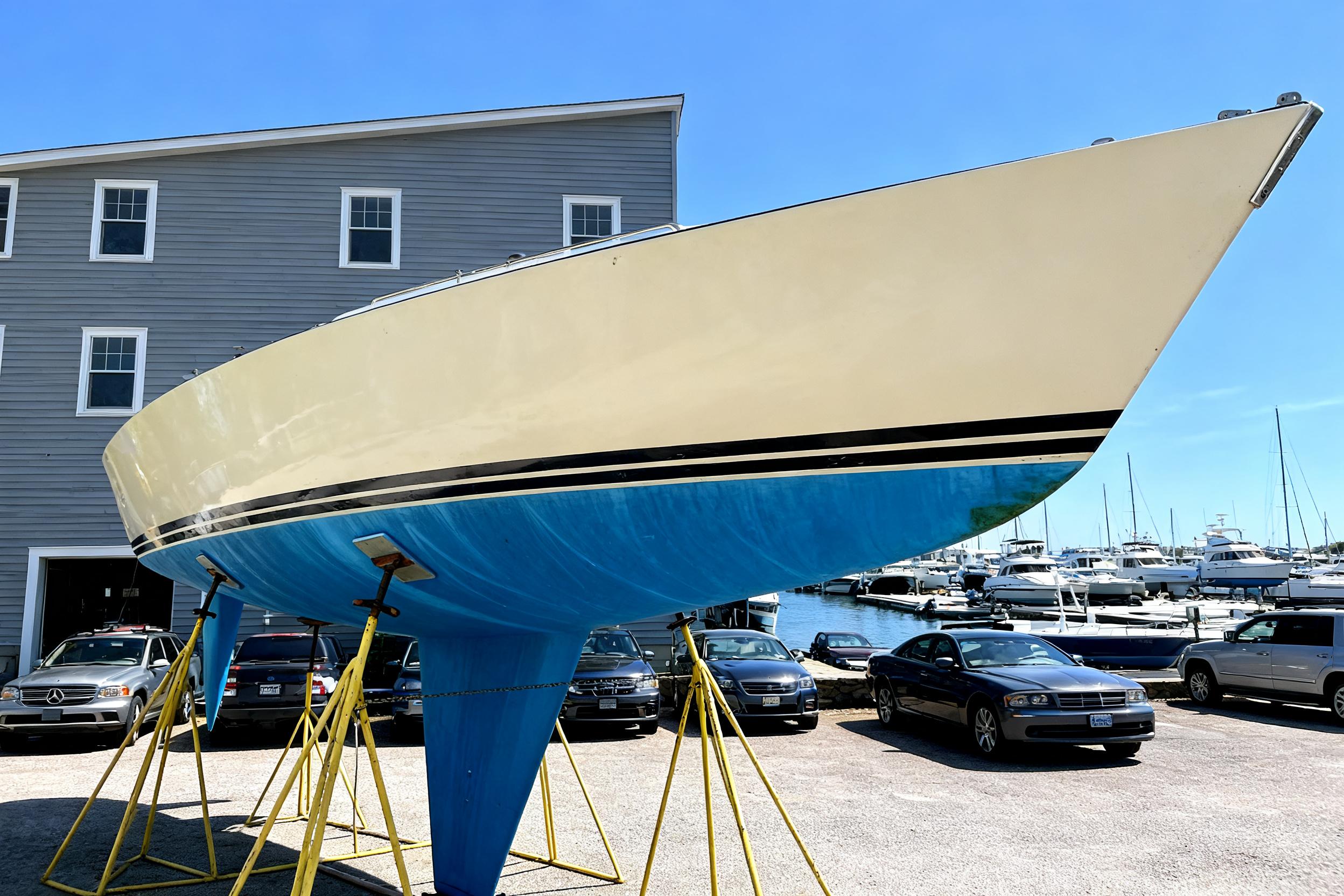 1984 J Boats J35