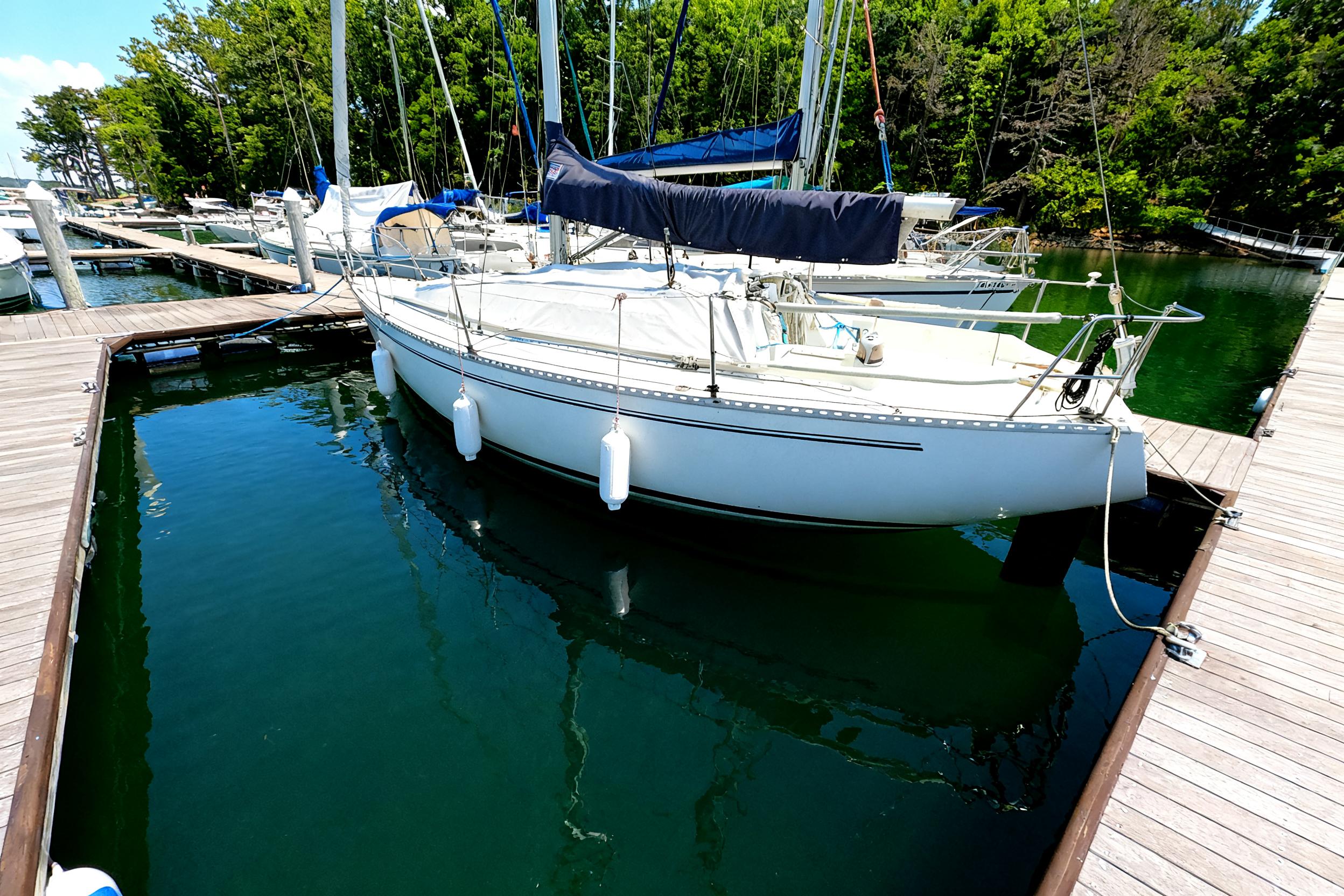 1985 Beneteau First 29