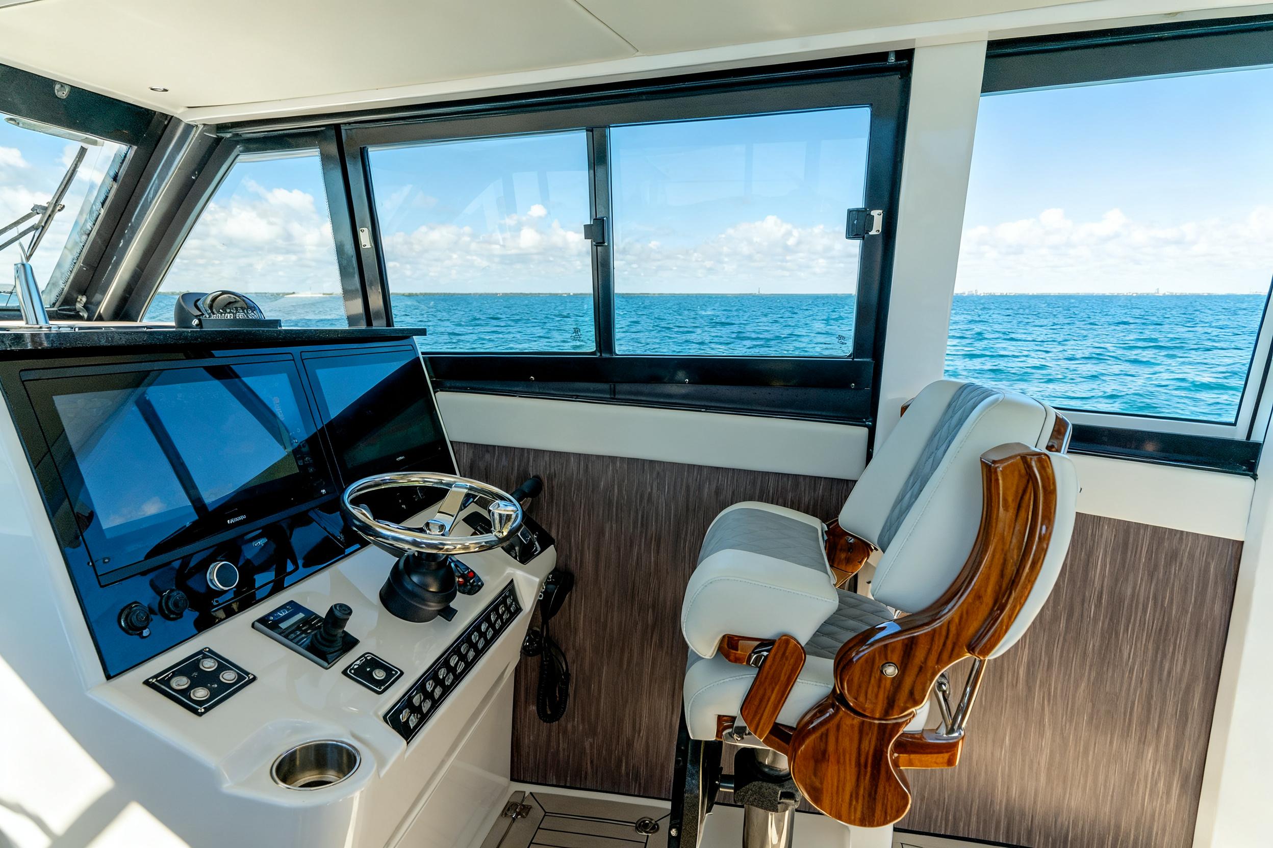 2026 Invincible 46 Pilothouse