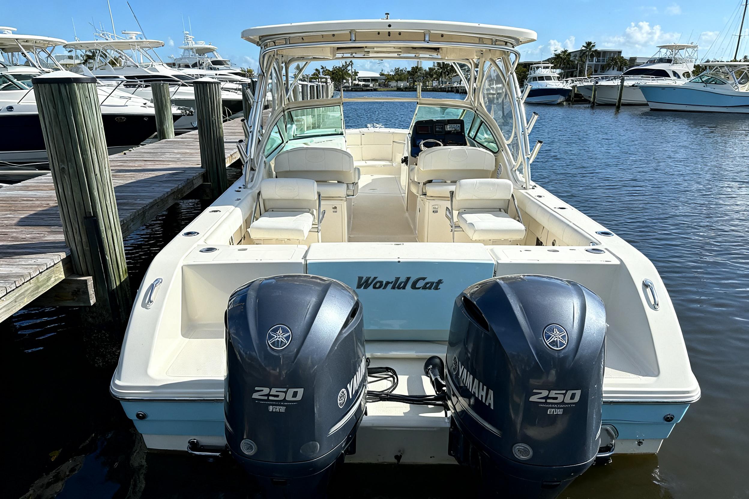 2013 World Cat 290 DC