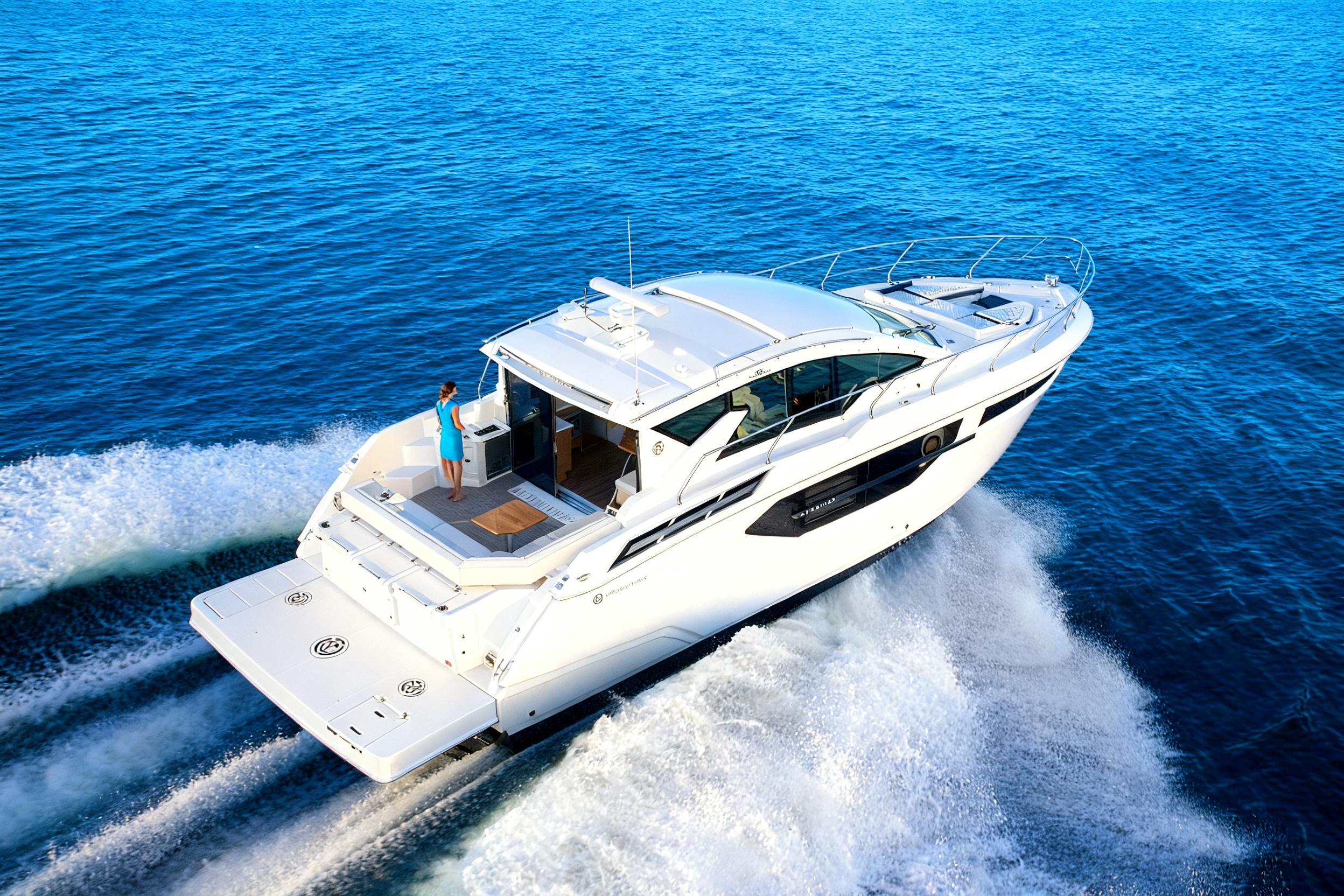 2026 Cruisers Yachts 42 Cantius