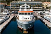 2028 Ocean King Explorer 130