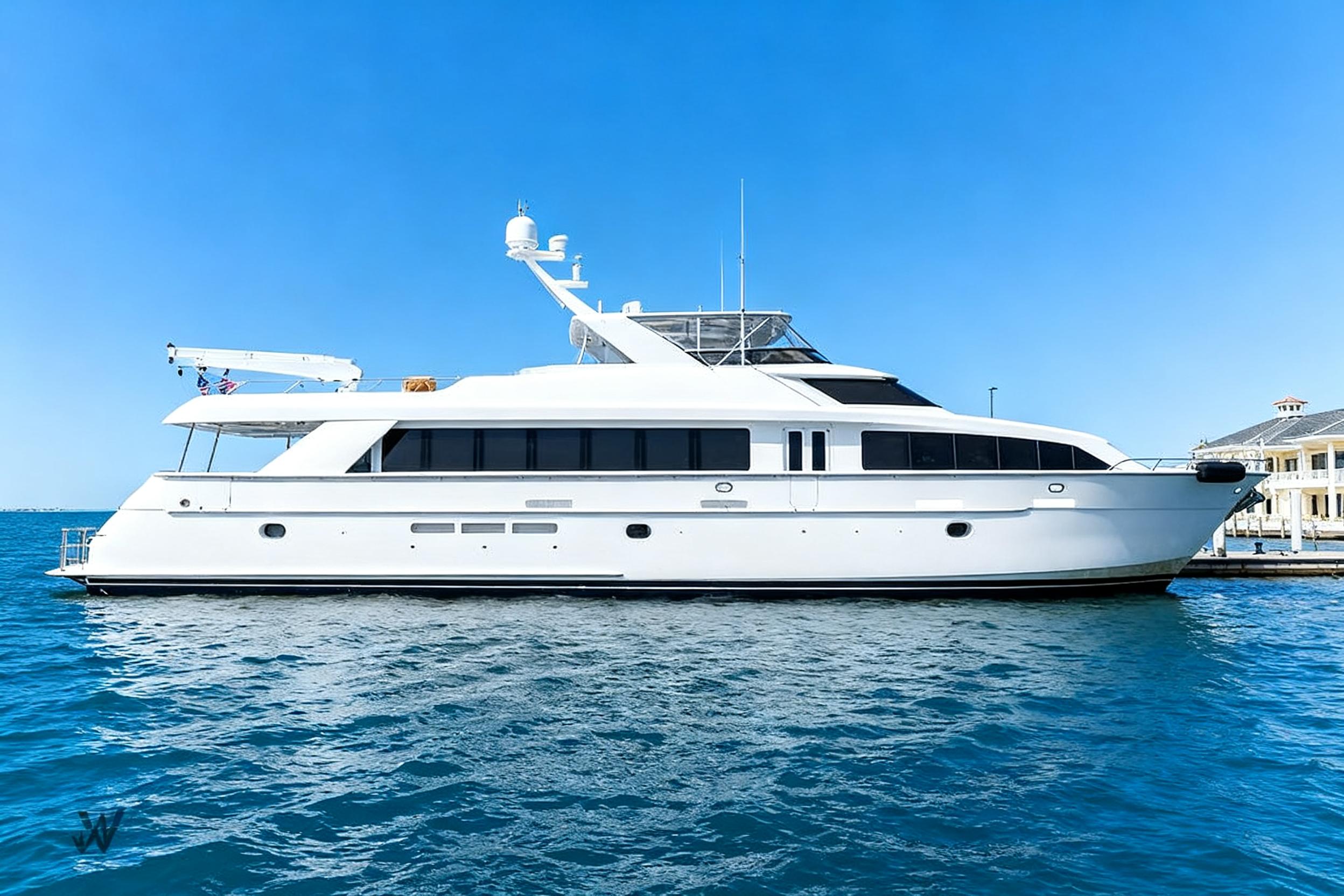 2004 Hatteras 100 Motor Yacht