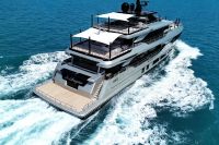 2025 Majesty 120