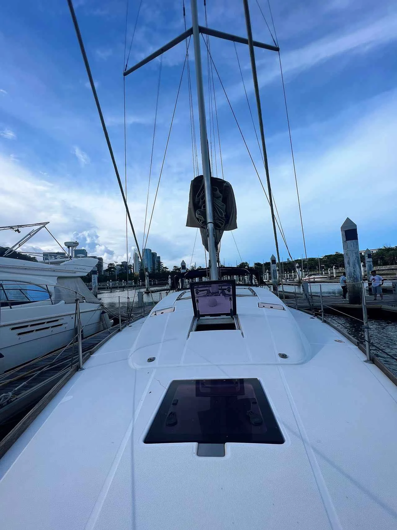 Beneteau Oceanis 43 Family