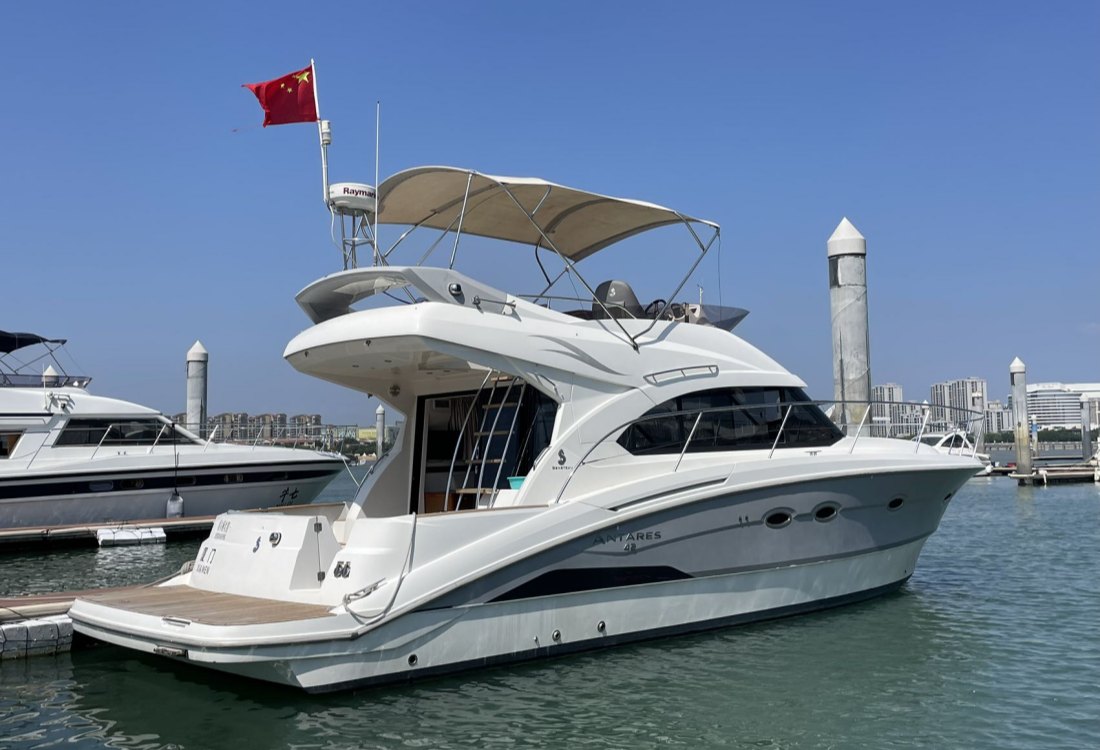 Beneteau Antares 42