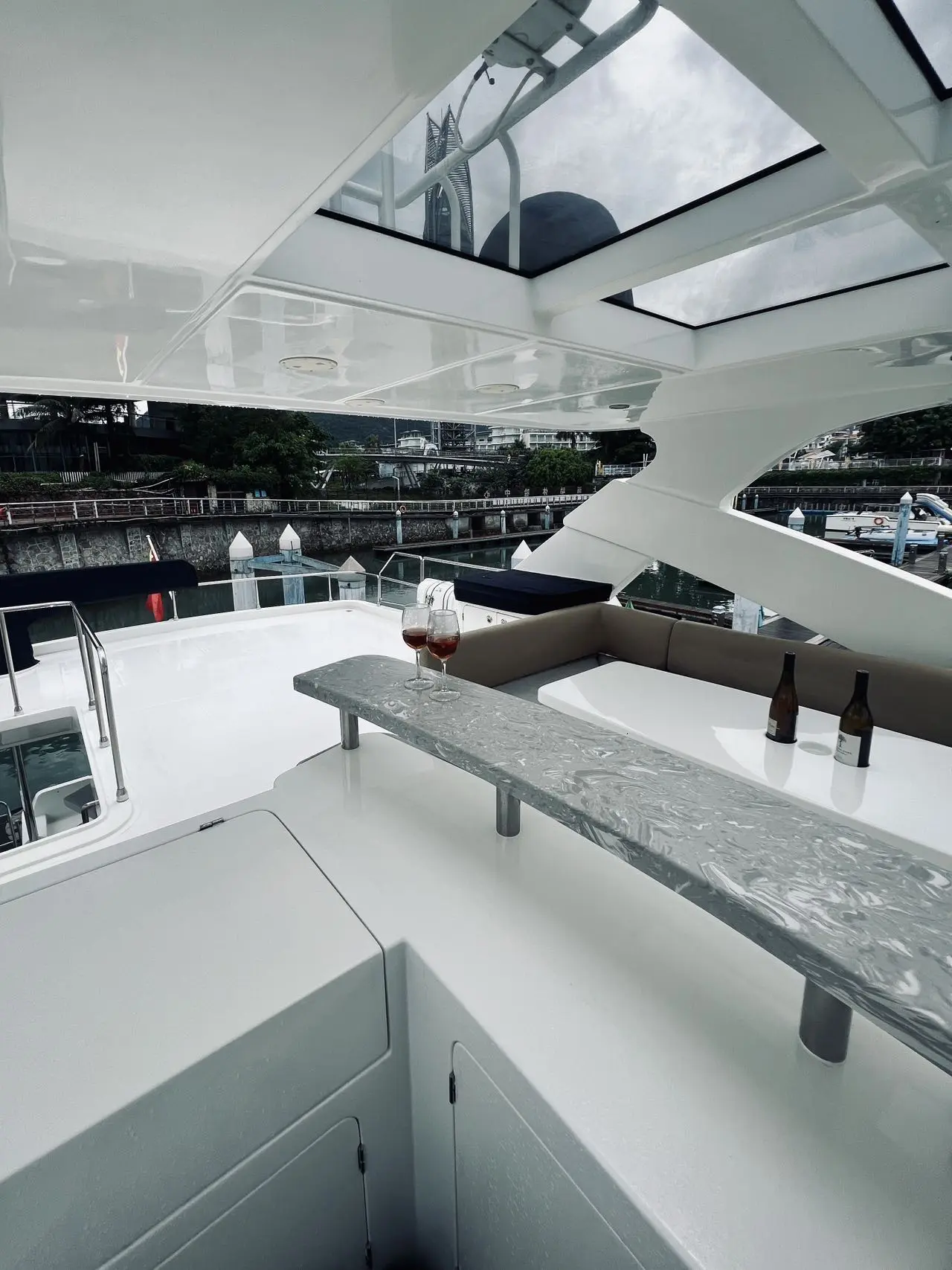 Heysea 82 Luxury Yacht