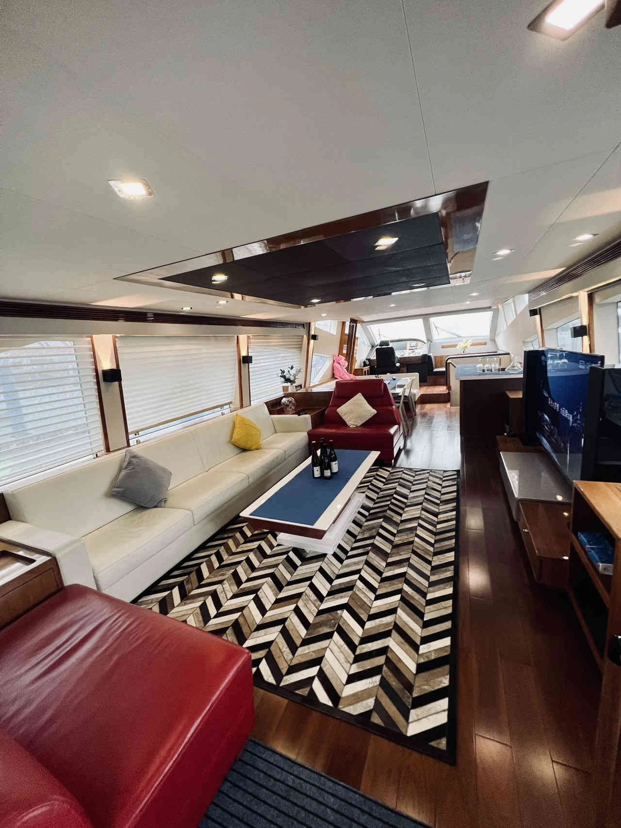 Heysea 82 Luxury Yacht