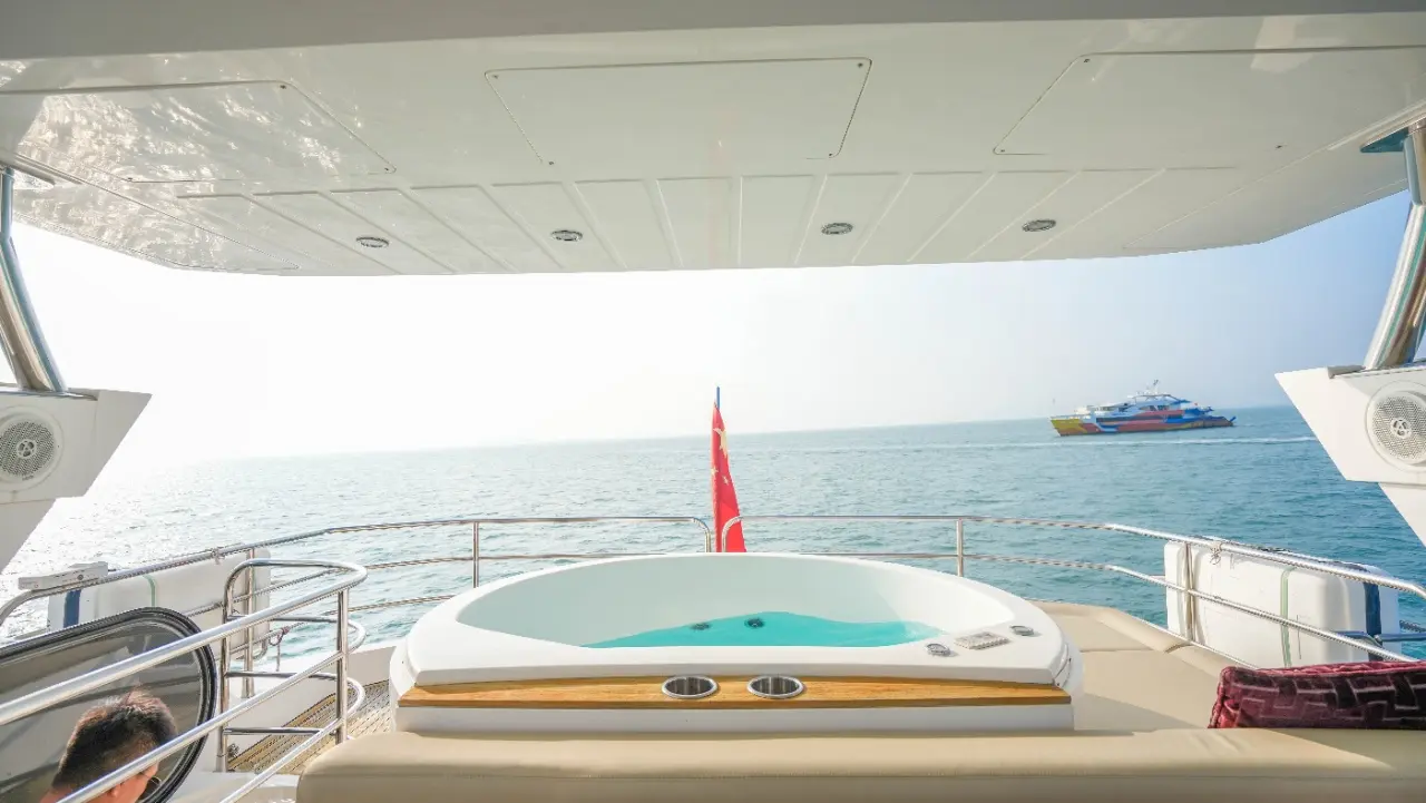 Sunseeker 73 Flybridge