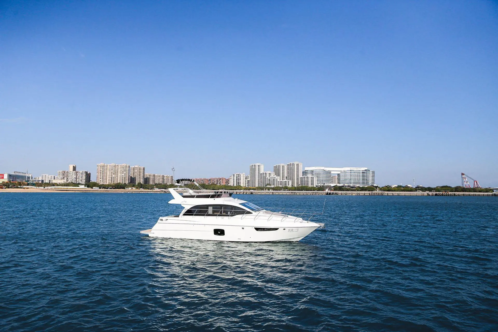 MoonOcean 52 Flybridge