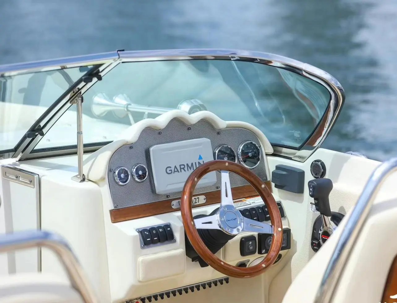 Chris Craft Launch 27 Sport