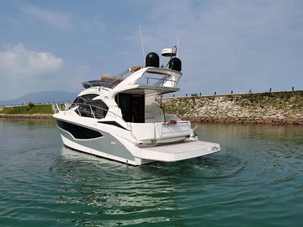 Galeon 360 Flybridge