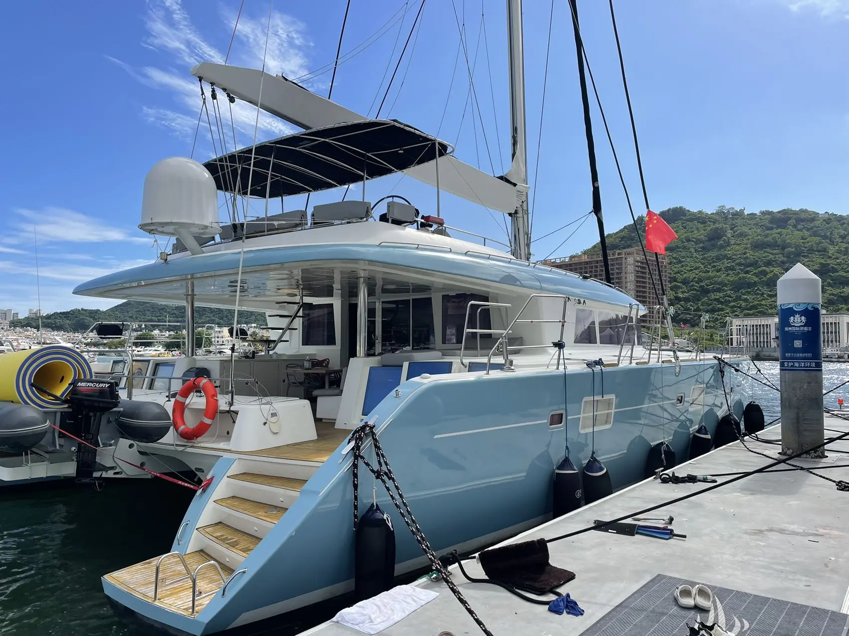 Lagoon 620
