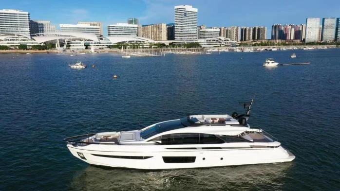 Azimut Grande S10 logo