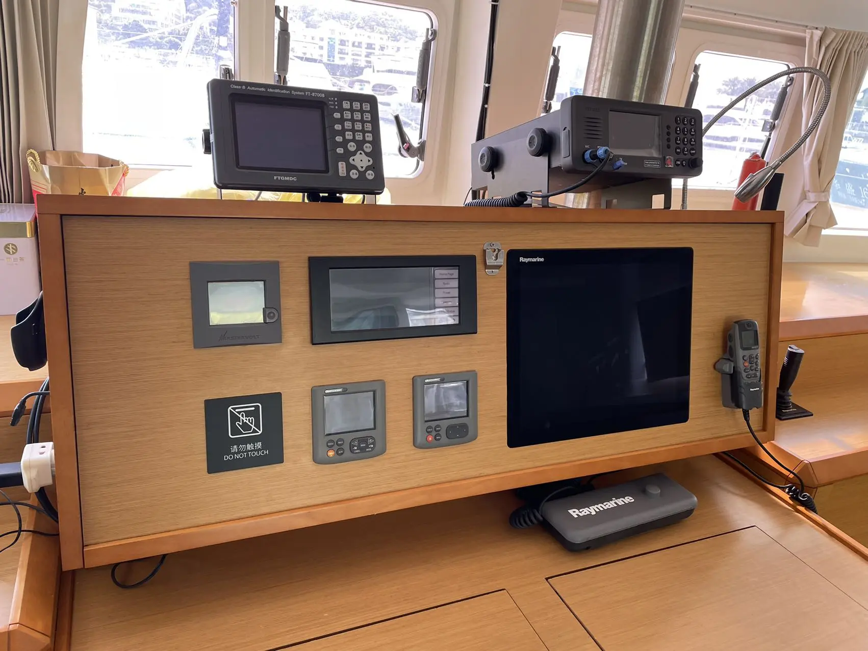 Lagoon 620 Catamaran Sailboat