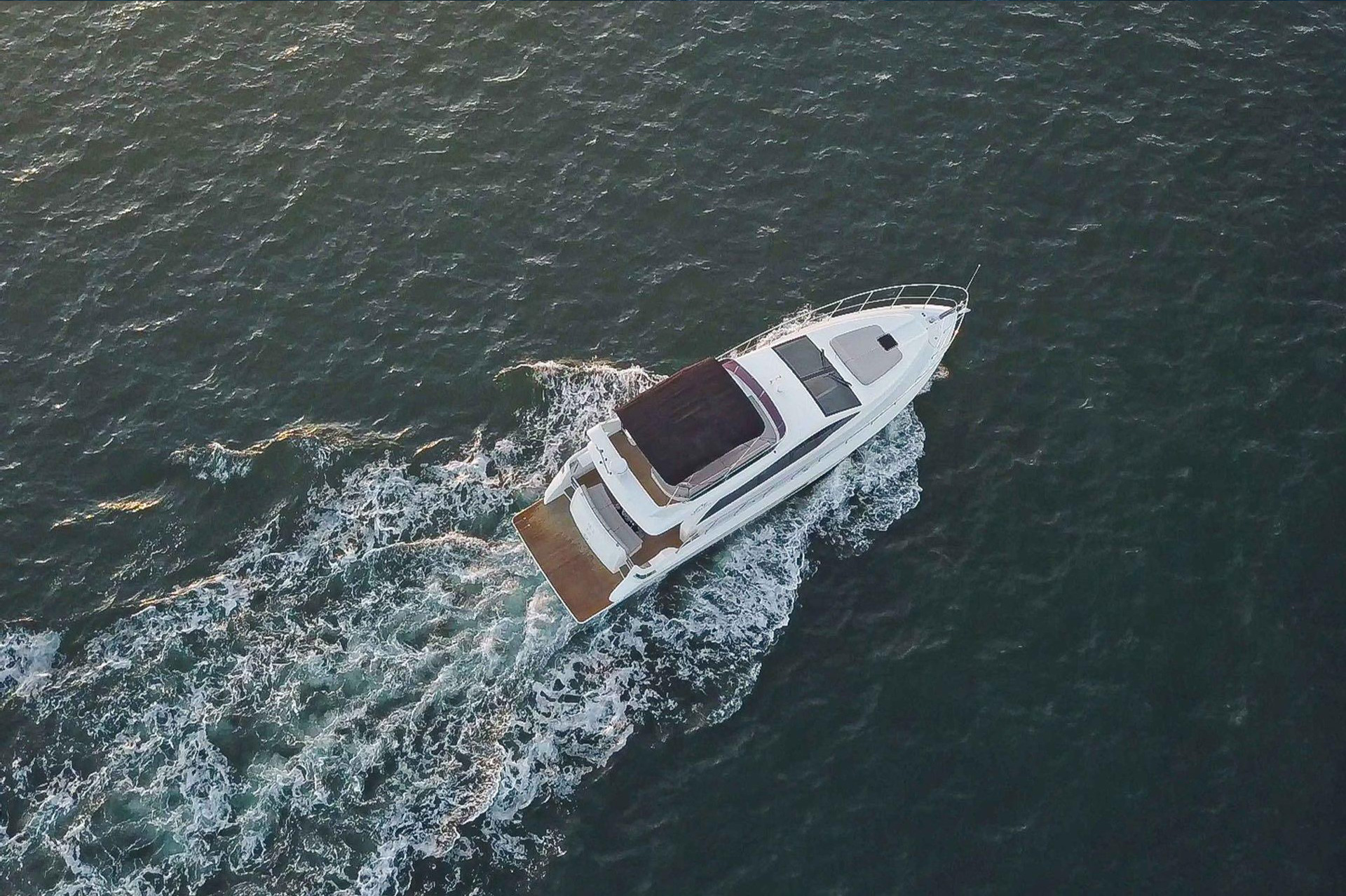 MoonOcean 52 Flybridge