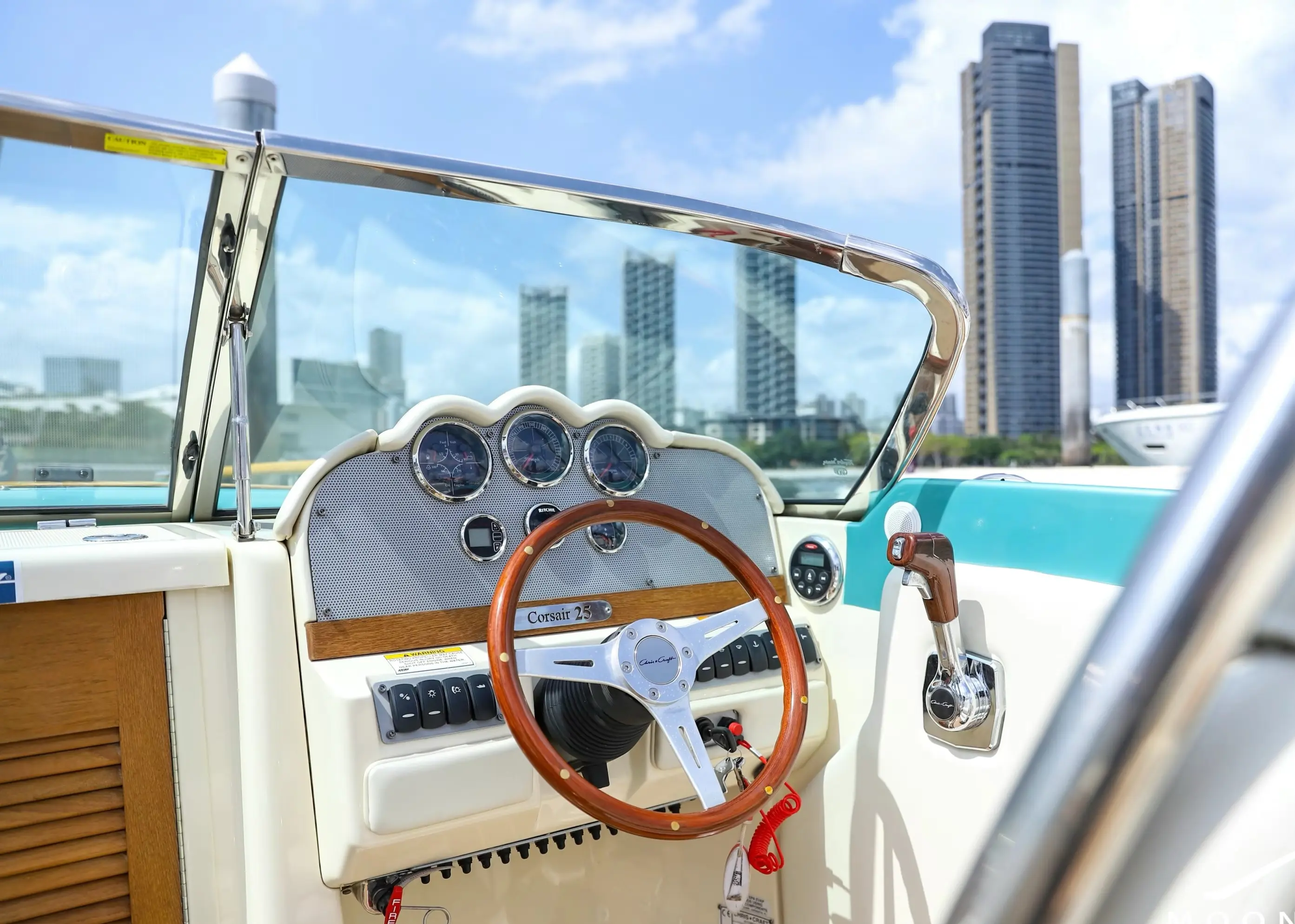 ChrisCraft Corsair 25 Sport