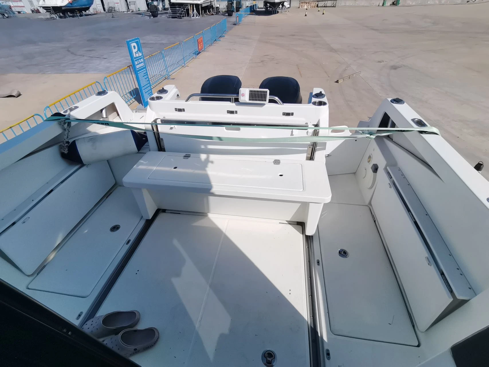 Beneteau Barracuda 8 Fishing Yacht