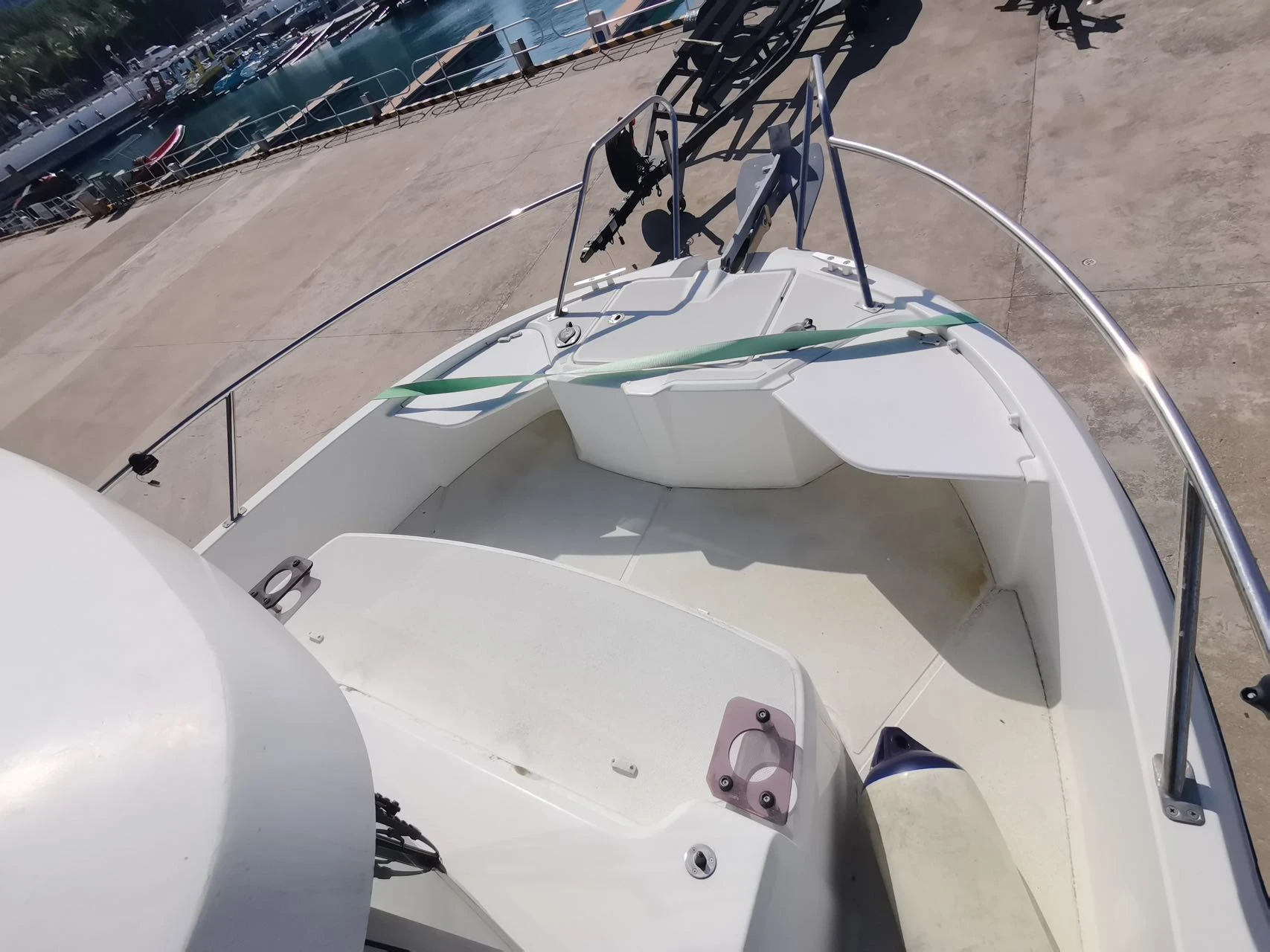 Beneteau Barracuda 8 Fishing Yacht