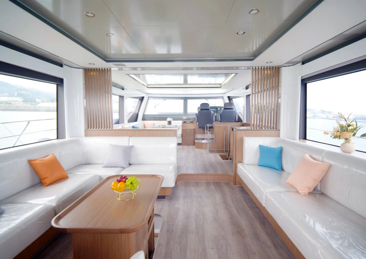 Oceanwalker X62 bow cabin