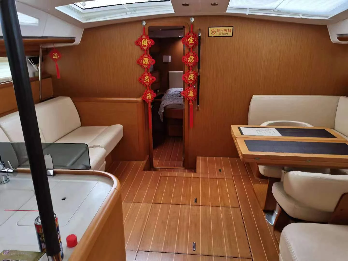 Jeanneau 57 Monohull Sailboat