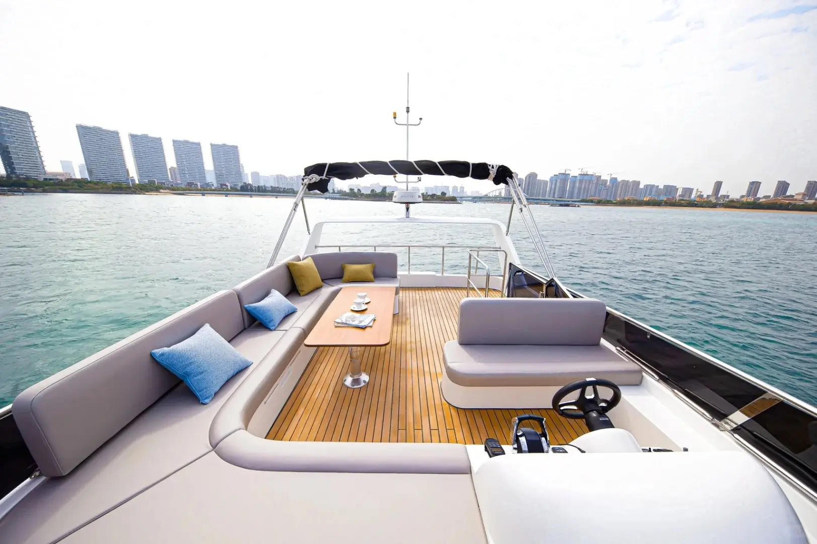 MoonOcean 52 Flybridge