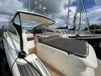 Princess V42 Flybridge