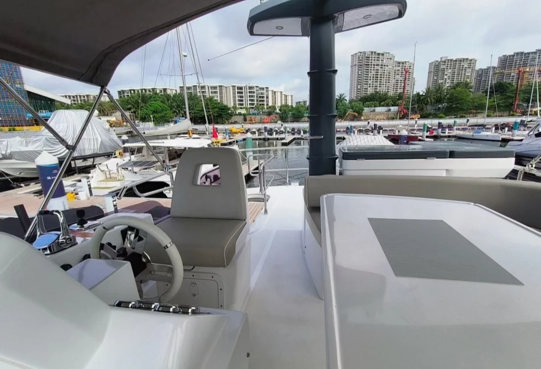Azimut Magellano 43