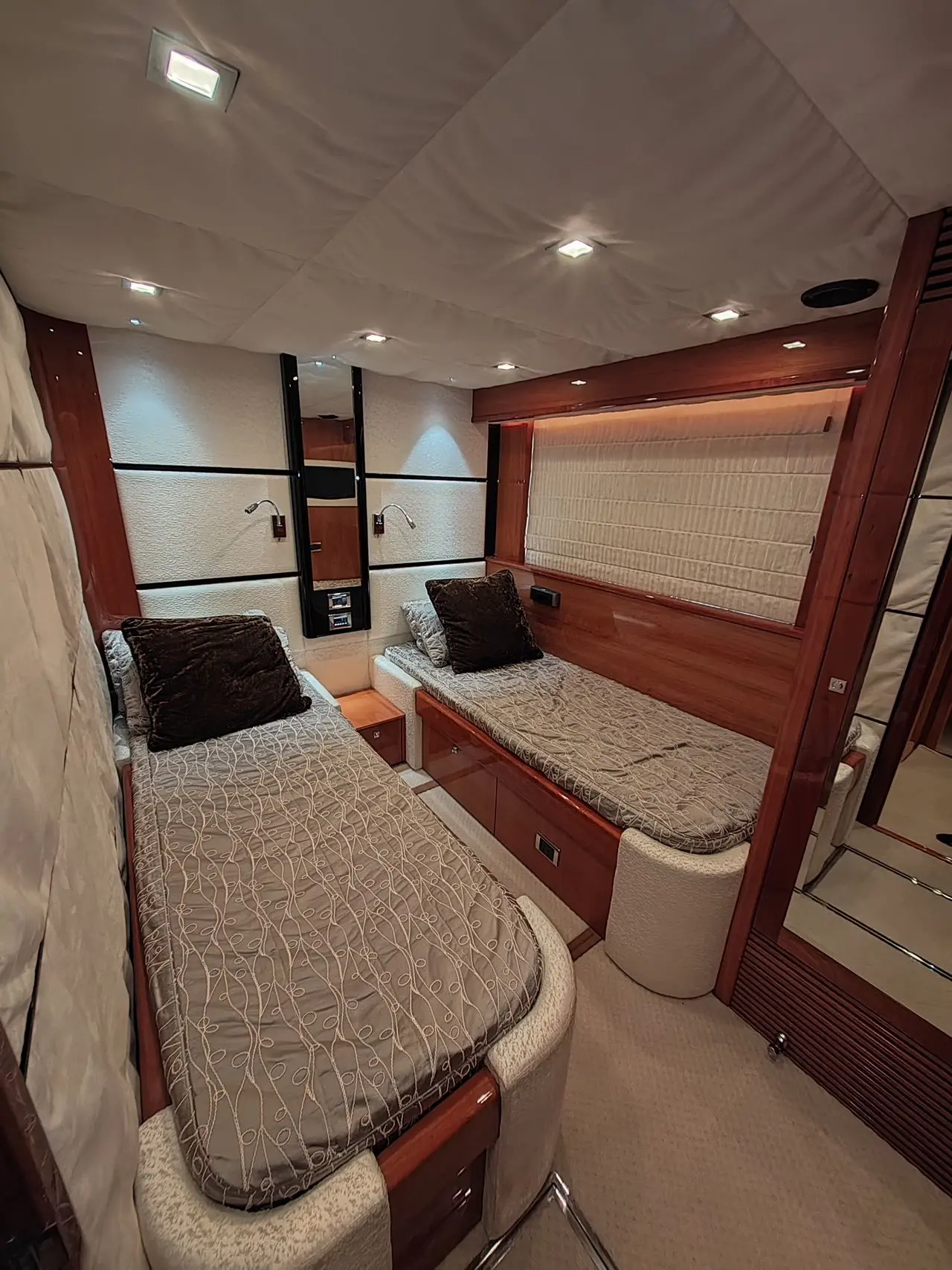 Sunseeker 80 Flybridge