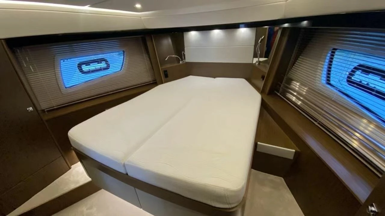 Bavaria 420 Flybridge