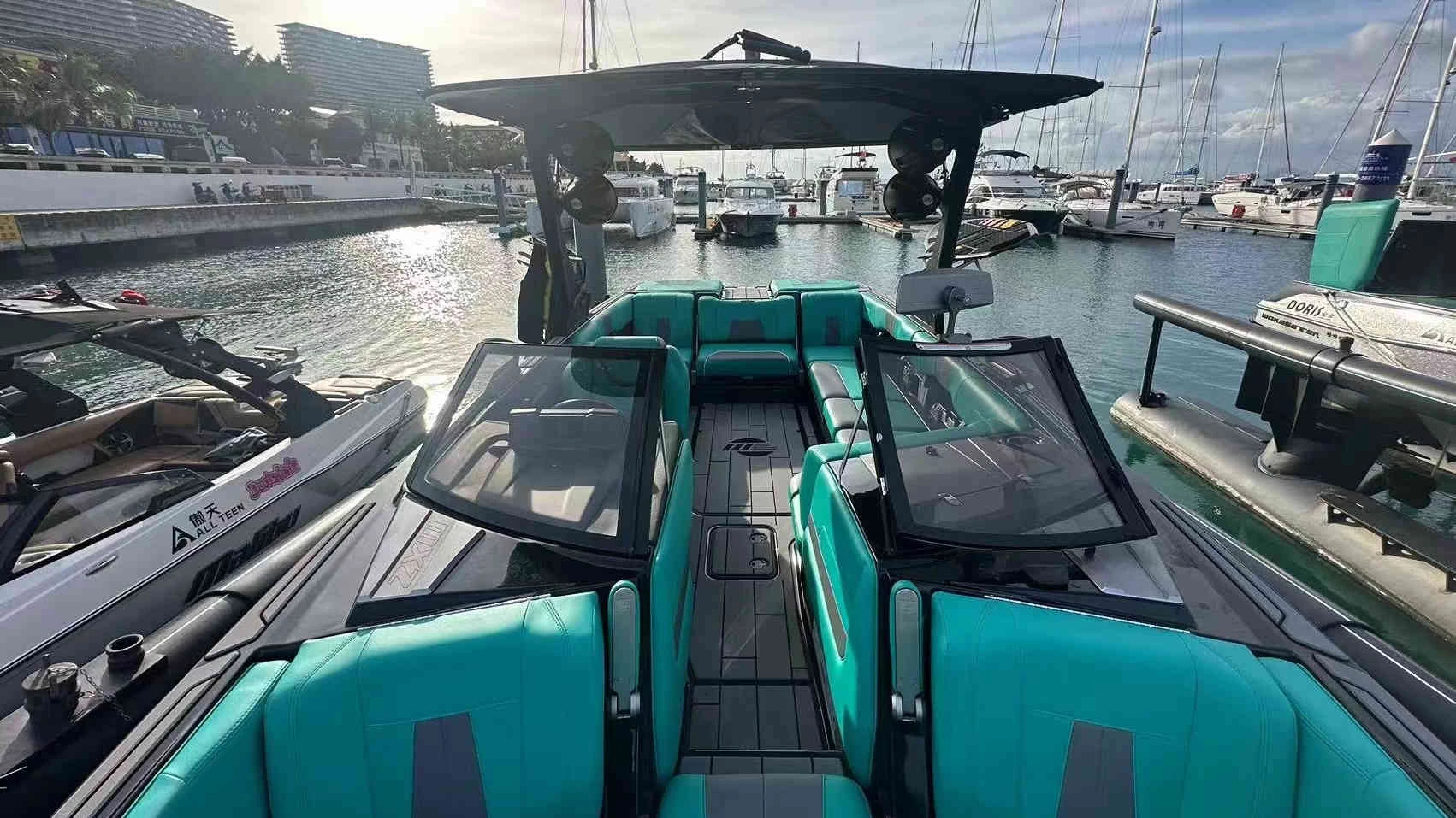 Malibu 24 MXZ