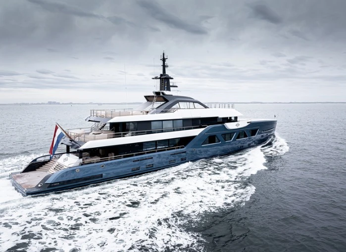Amels 60 model superyacht 21.12