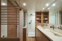 Humming Birds 100 Super Sport Yacht