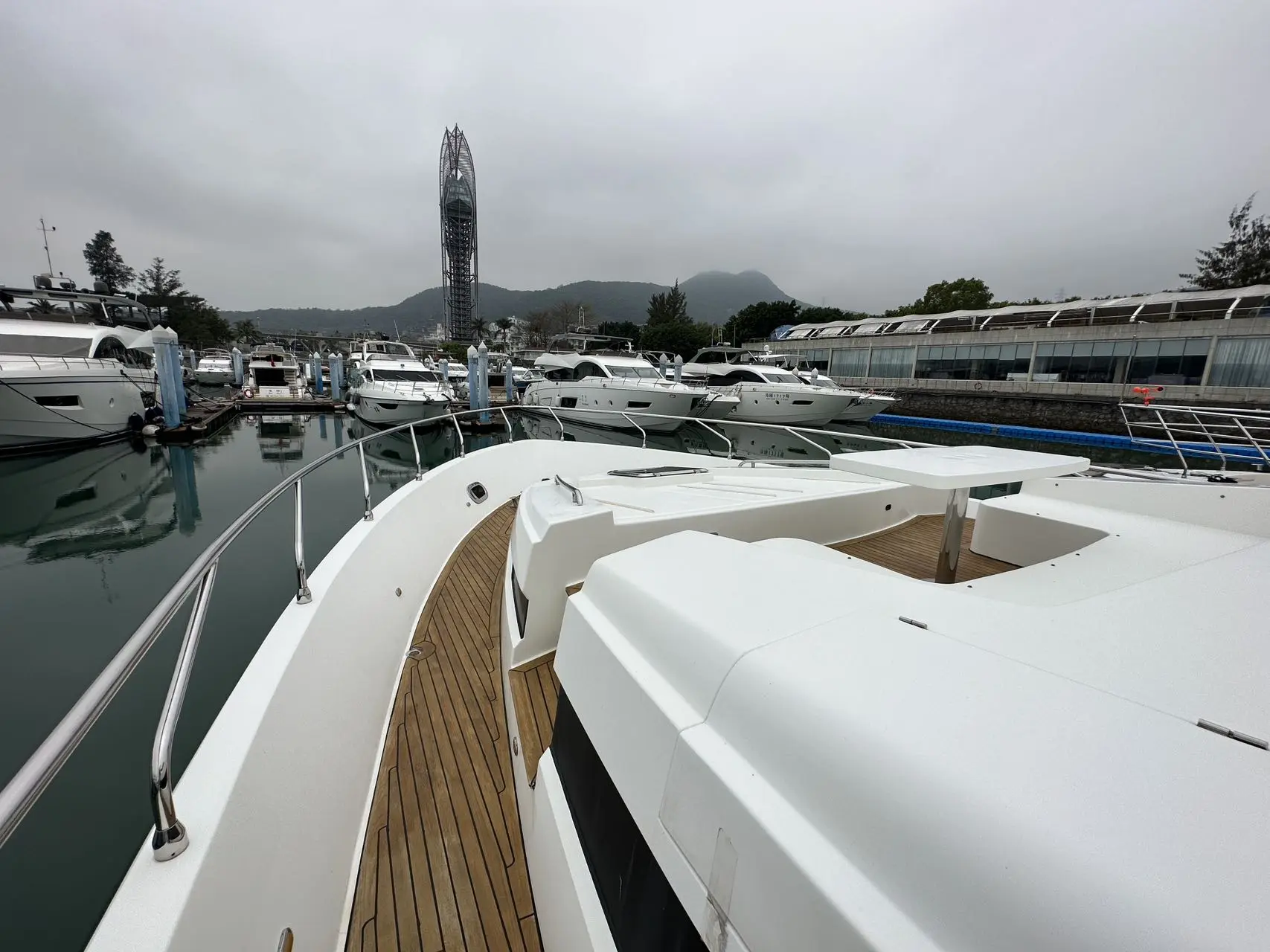 Heysea 82 Flybridge