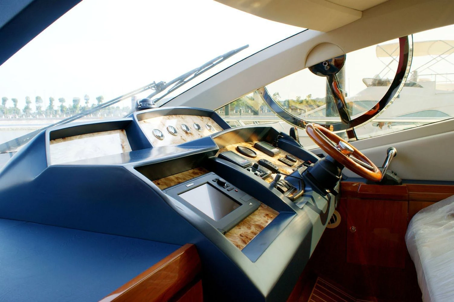 Lurssen V355