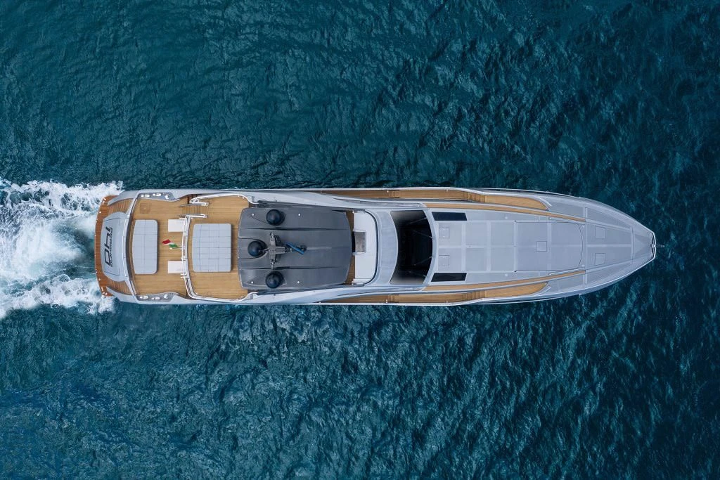 Pershing 140