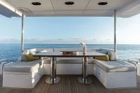 Azimut 72 Flybridge Yacht