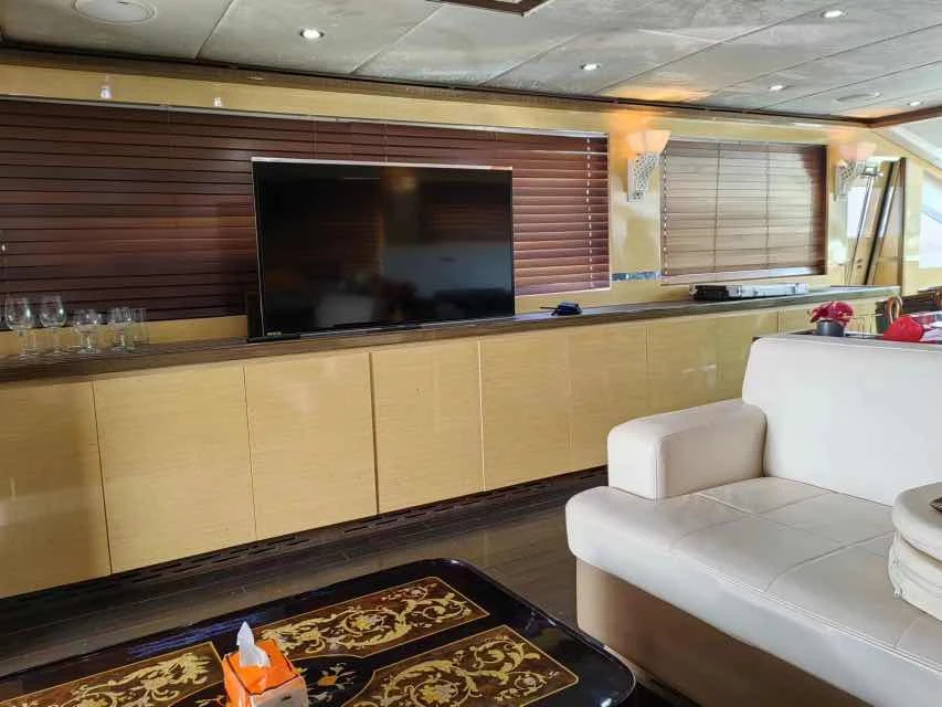 72-foot Yacht