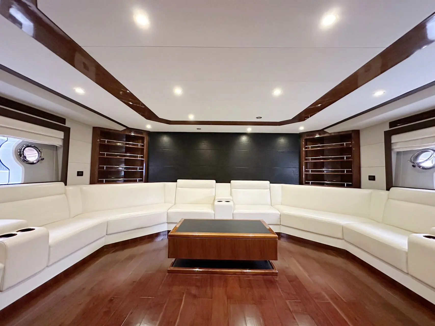 Heysea 82 Flybridge