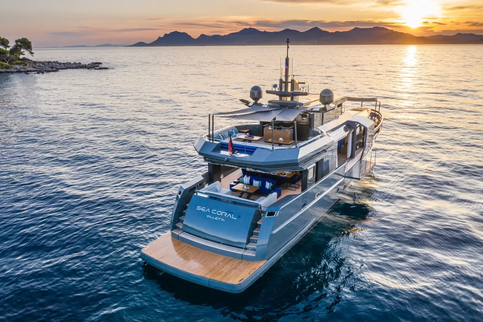 Arcadia A105