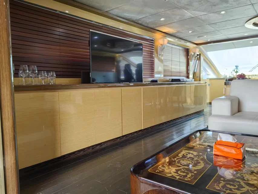 72-foot Yacht
