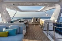 Azimut 72 Flybridge Yacht