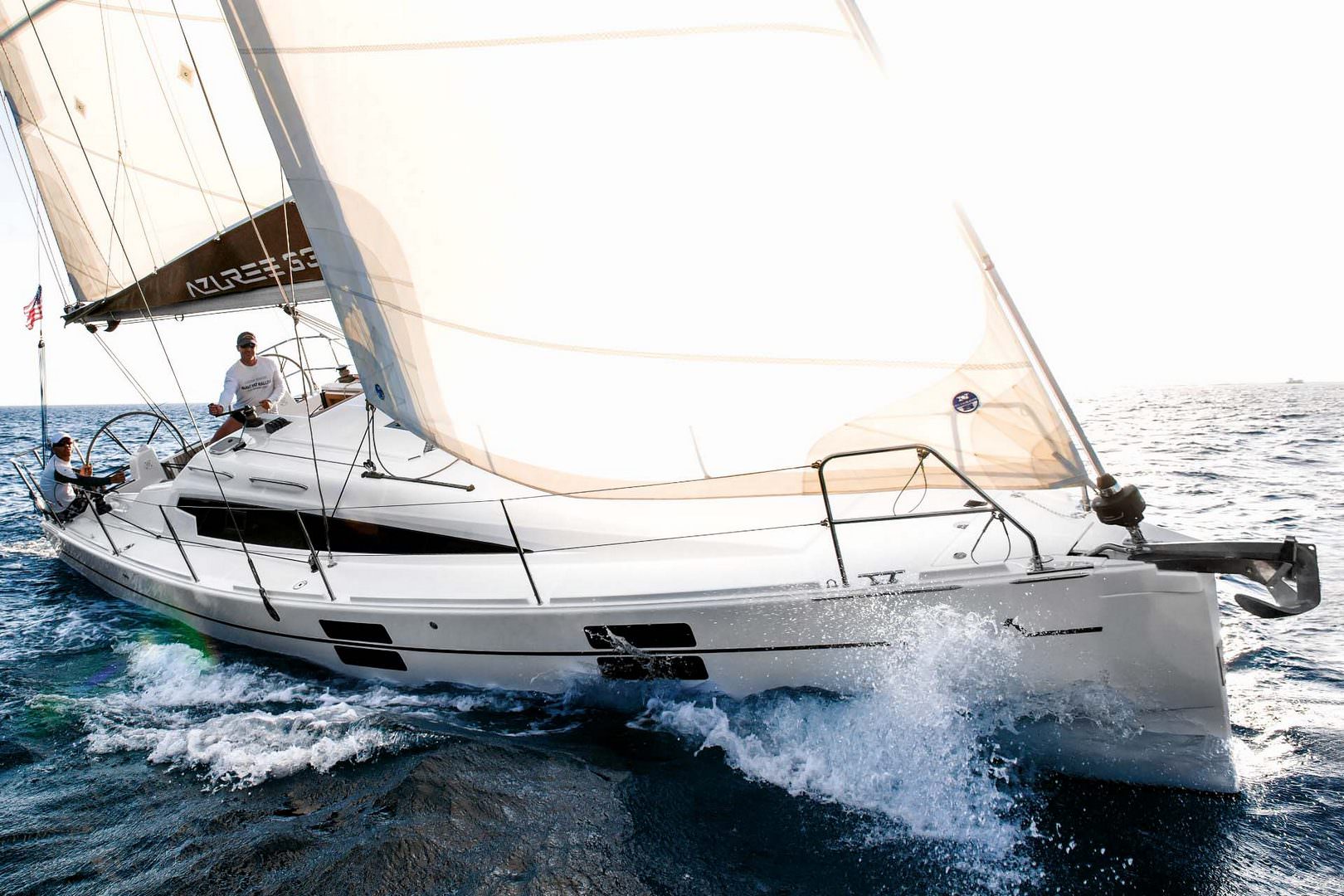 AZUREE 41