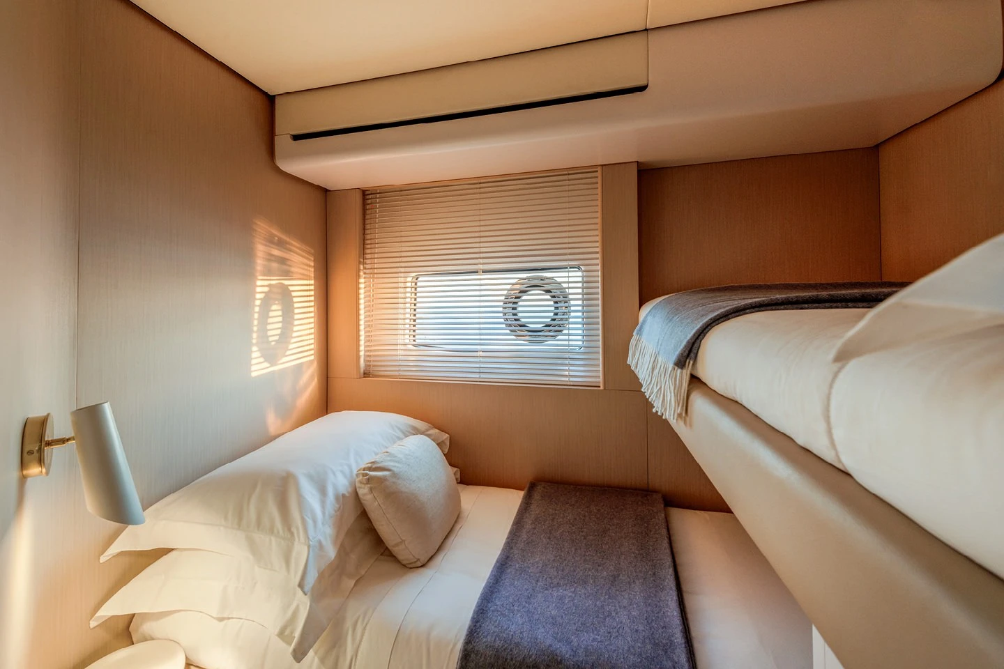 Azimut FLY 68