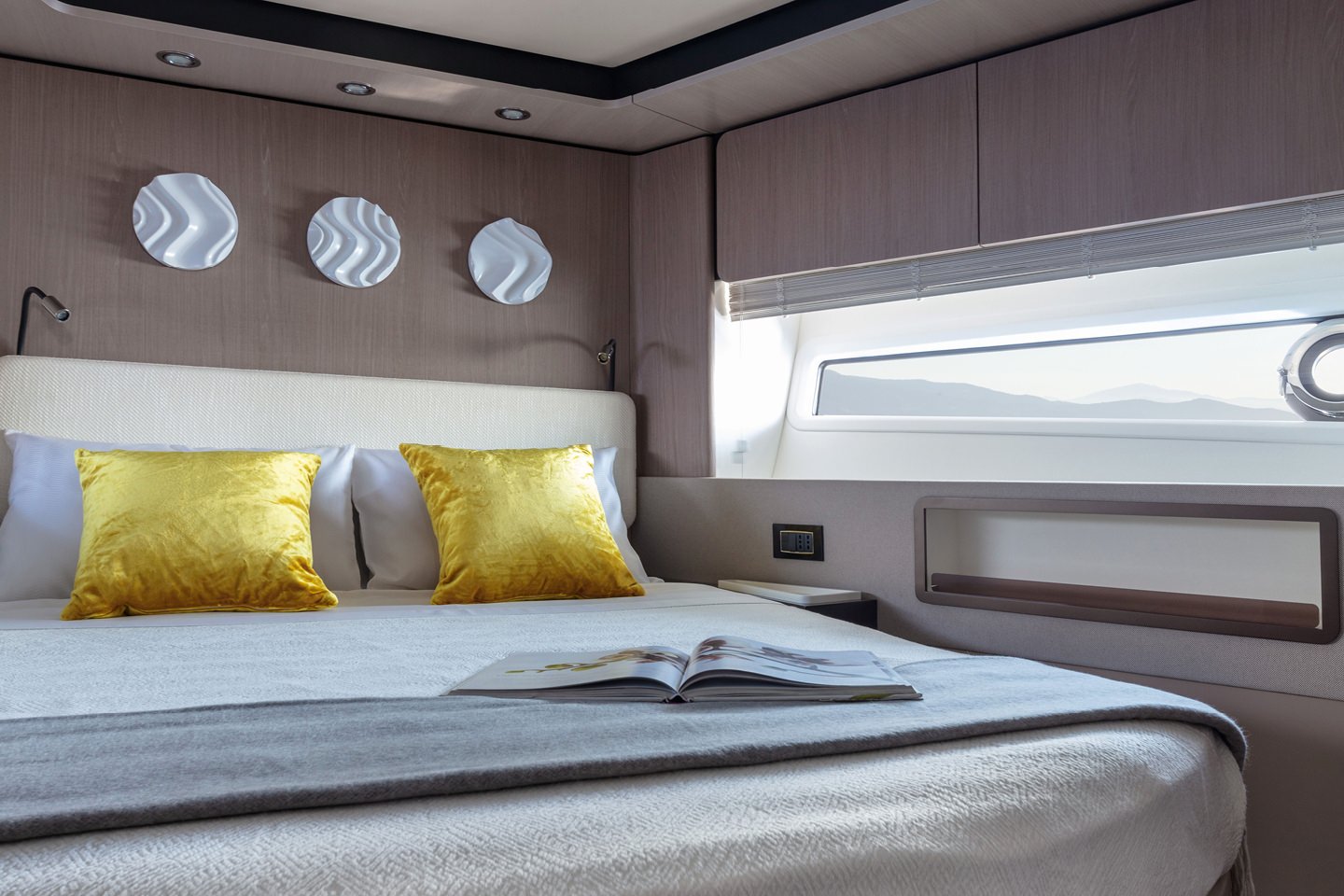 Azimut 72 FLY