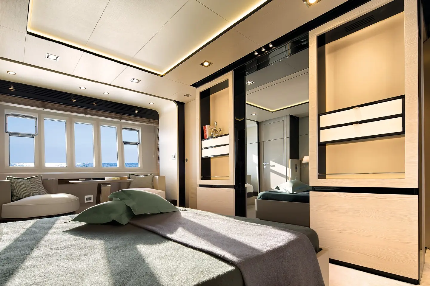 Azimut 83 FLY