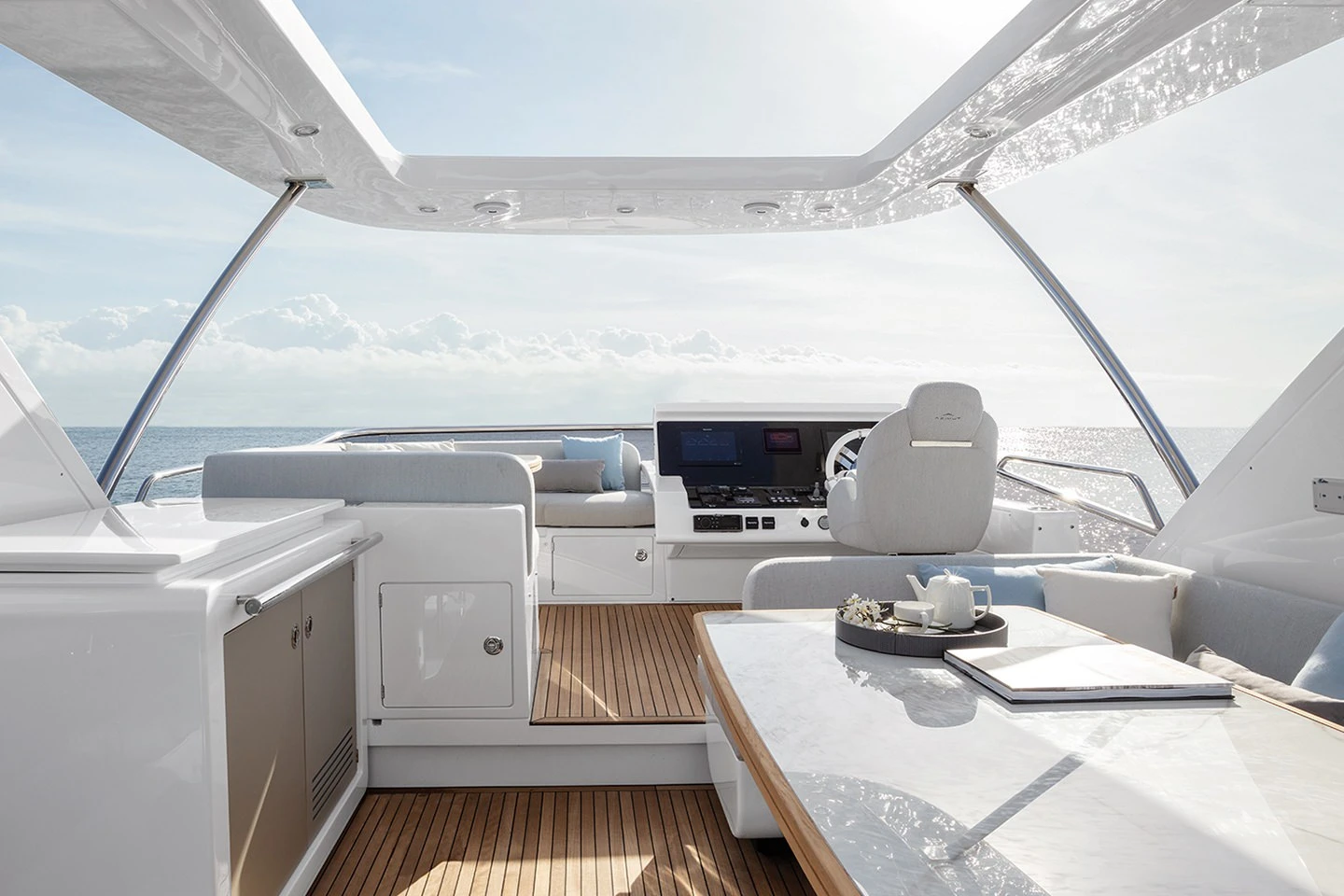 Azimut Magellano 66